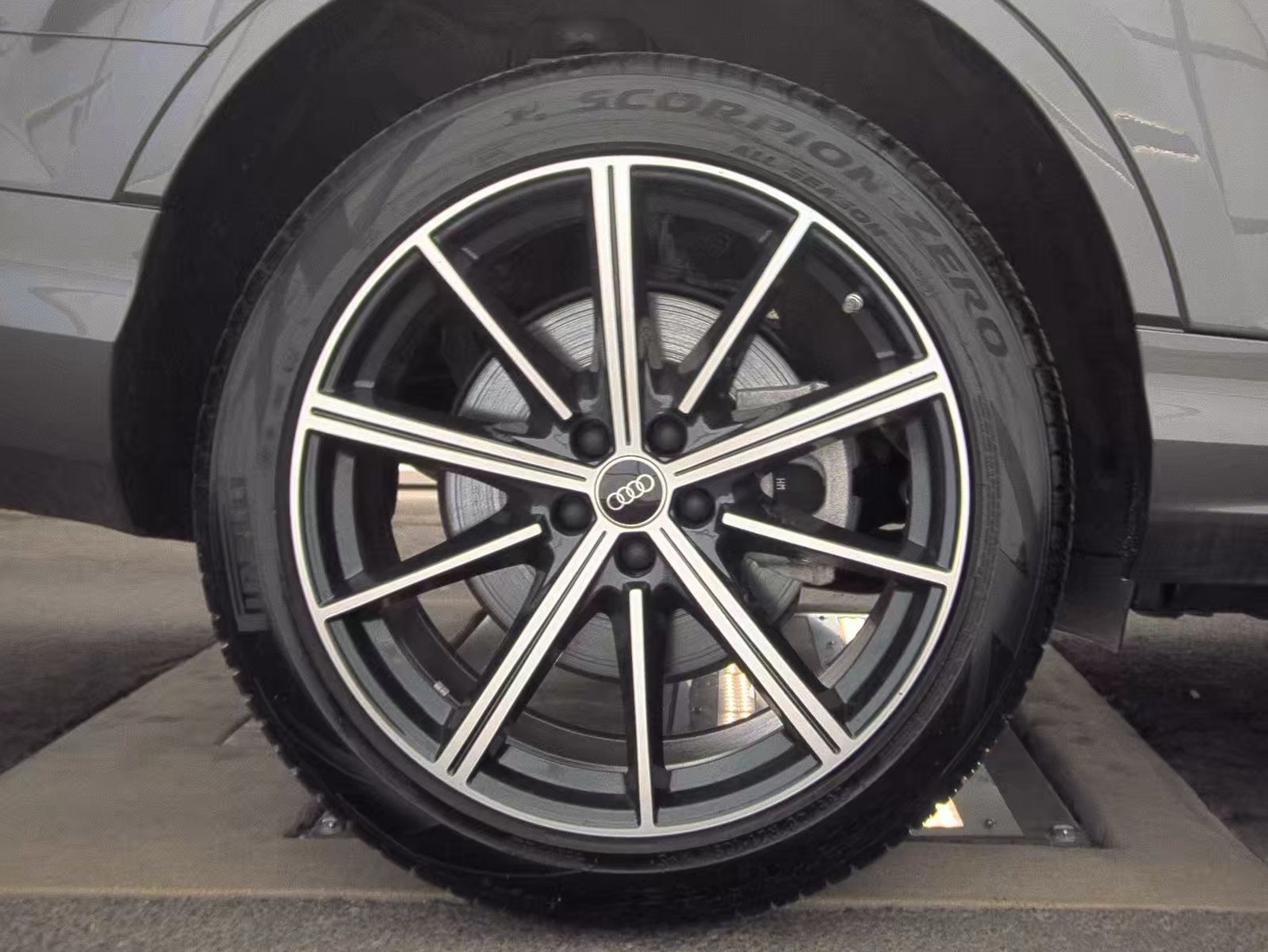 2025 Audi Q7 Premium Plus AWD