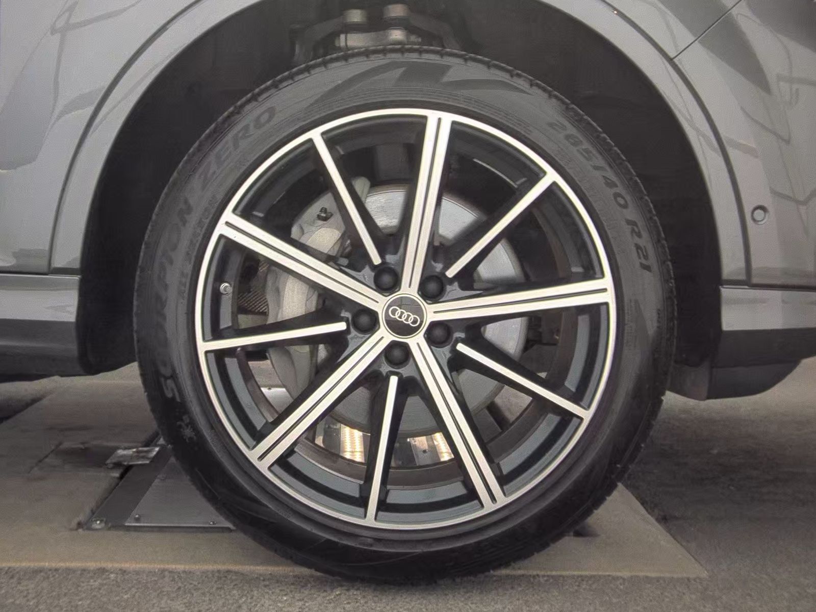 2025 Audi Q7 Premium Plus AWD