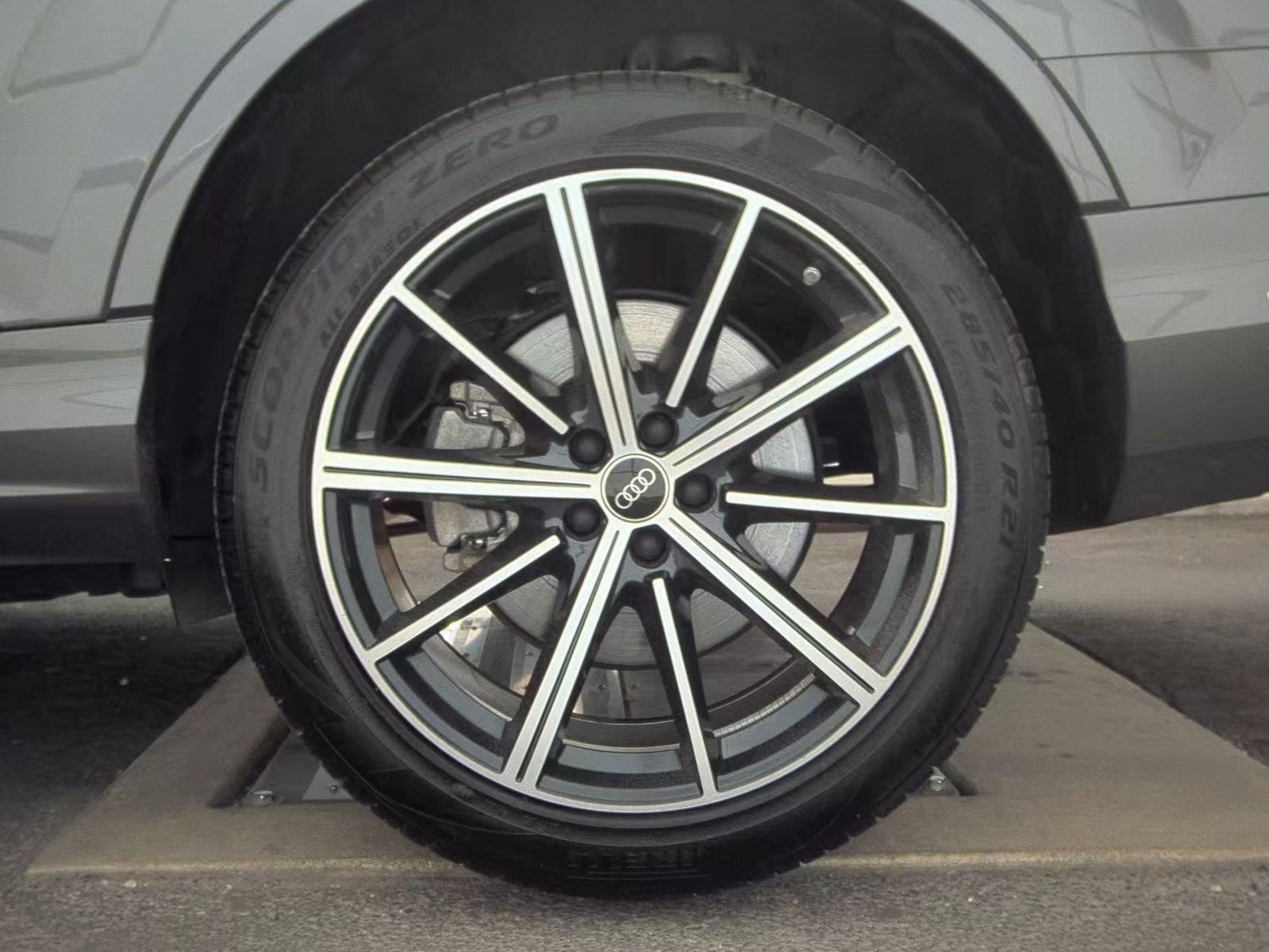 2025 Audi Q7 Premium Plus AWD