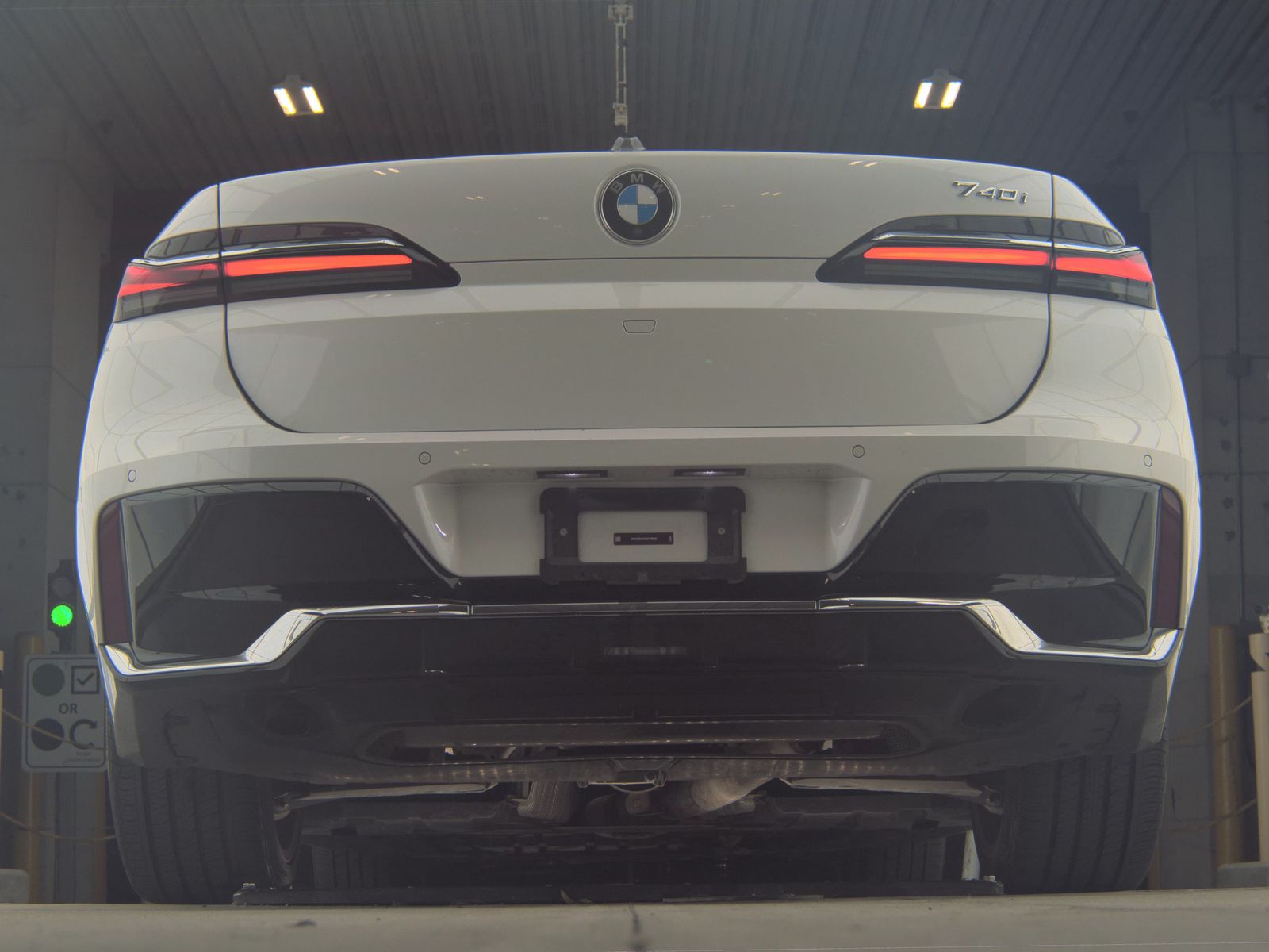 2025 BMW 7 Series 740i RWD