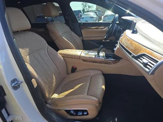 2016 BMW 7 Series 750i RWD