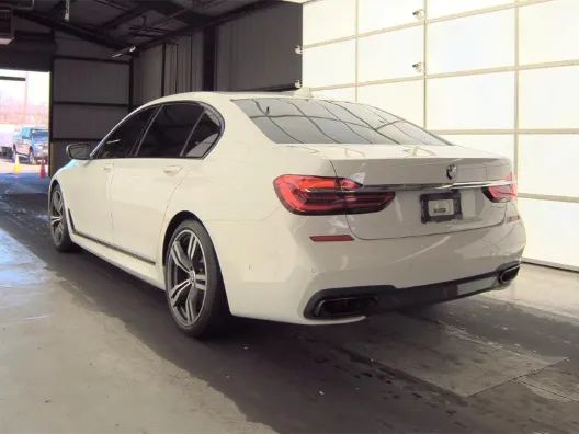 2016 BMW 7 Series 750i RWD