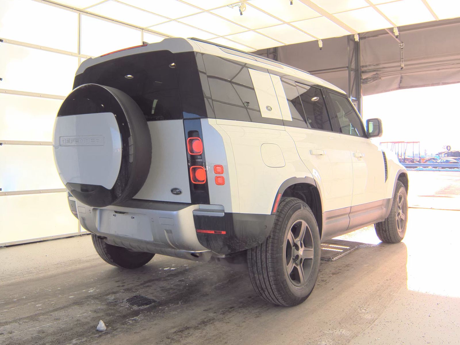 2023 Land Rover Defender 110 30th Anniversary Edition AWD