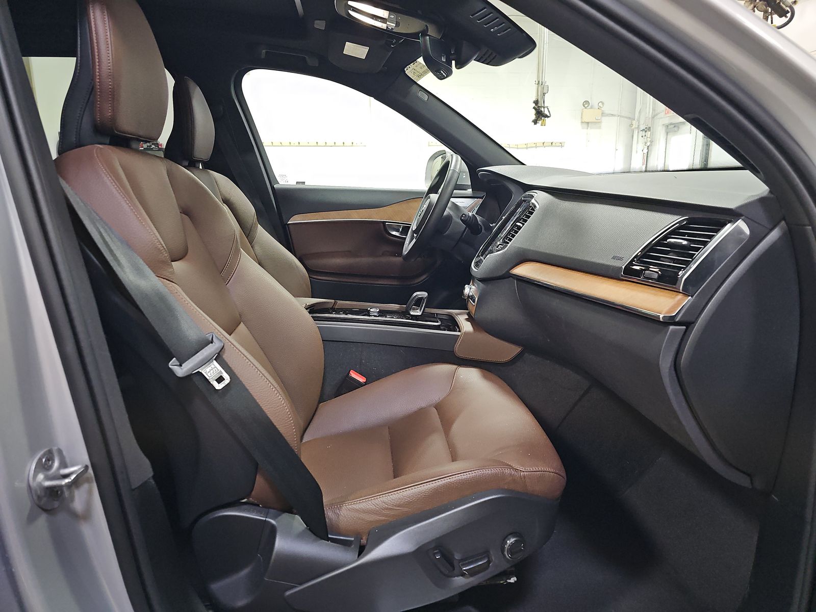 2024 Volvo XC90 B6 Plus AWD