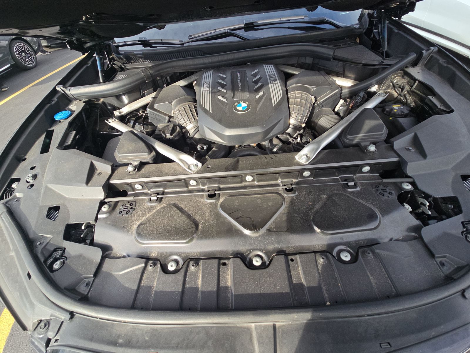 2022 BMW X6 M50i AWD