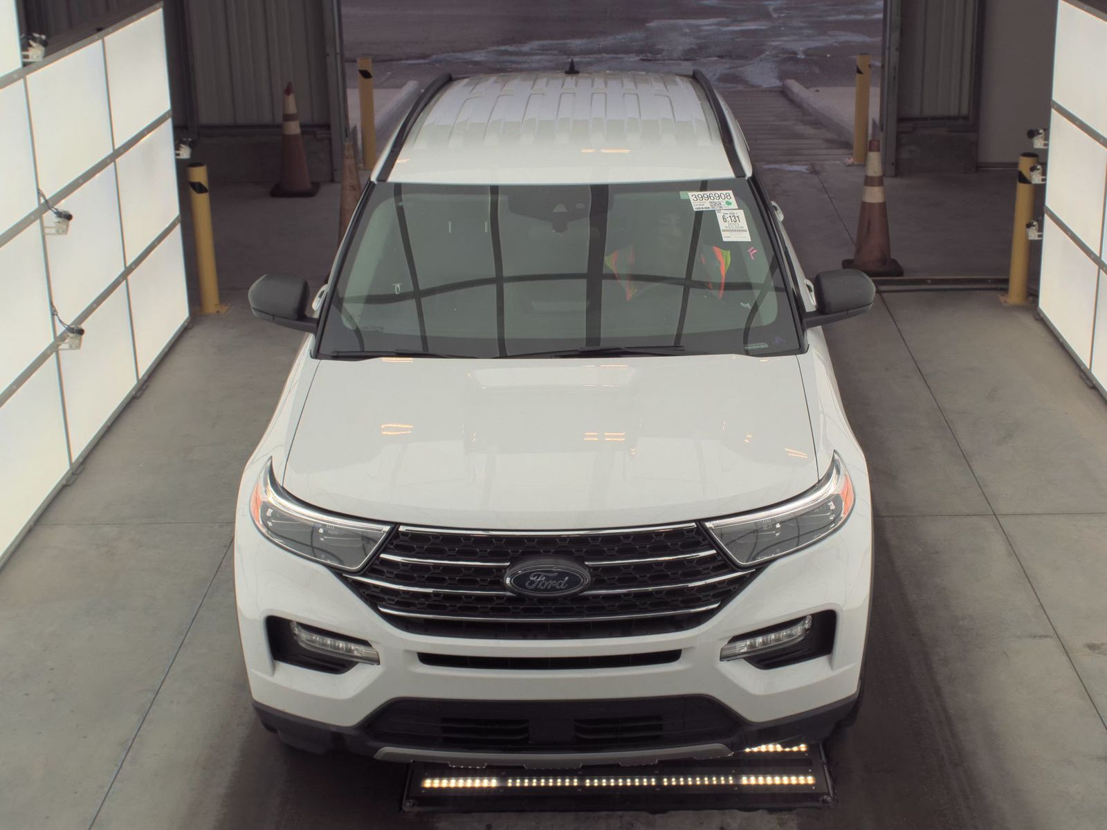 2023 Ford Explorer XLT RWD