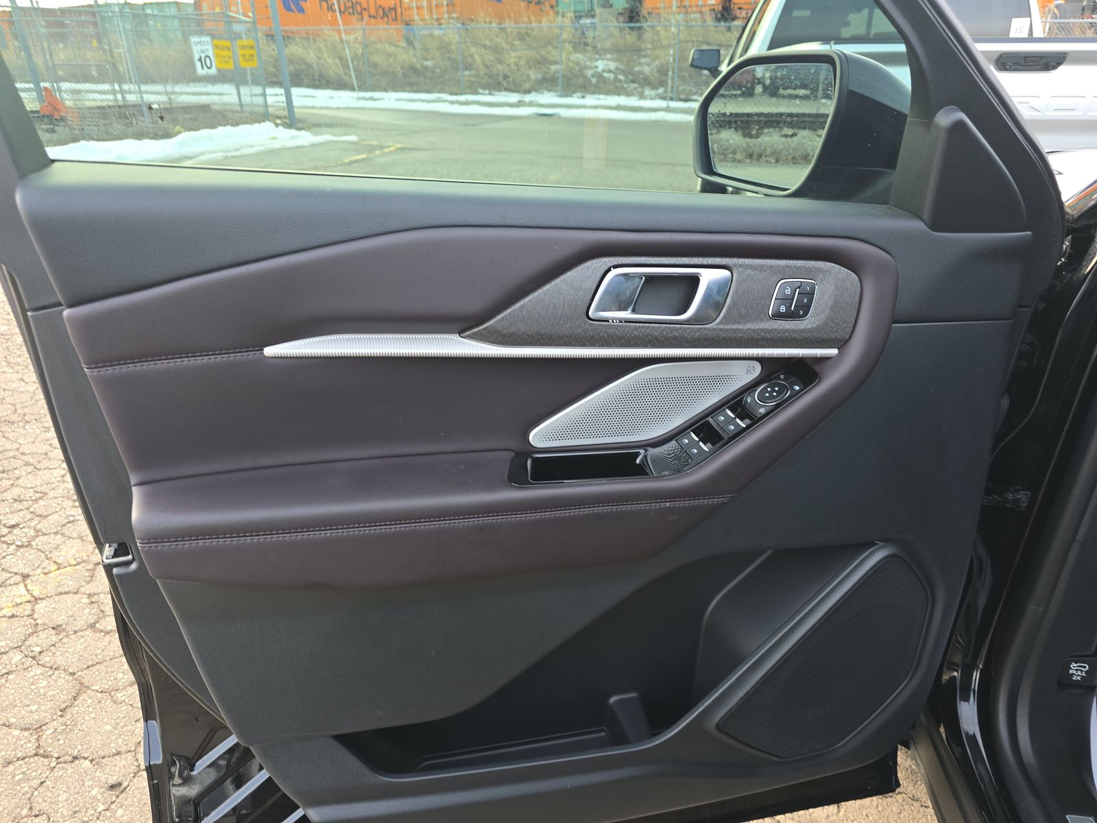 2025 Ford Explorer Platinum RWD