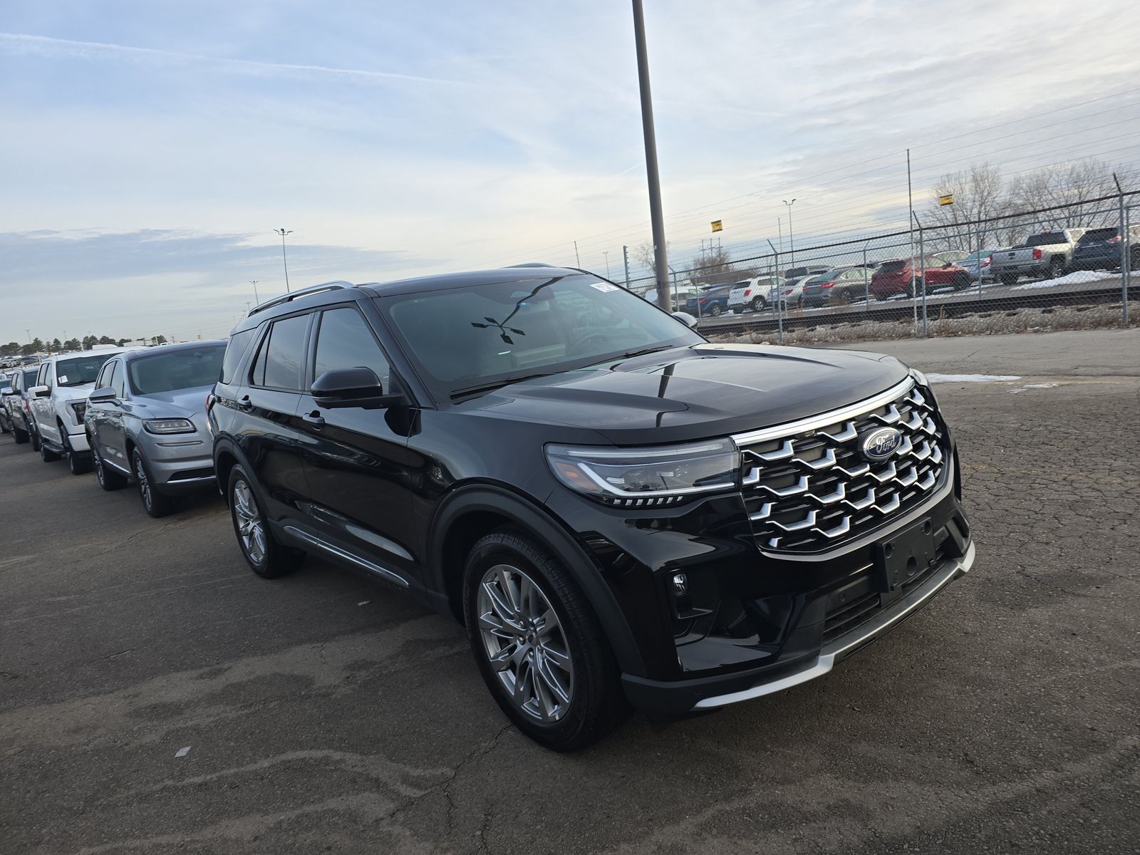 2025 Ford Explorer Platinum RWD