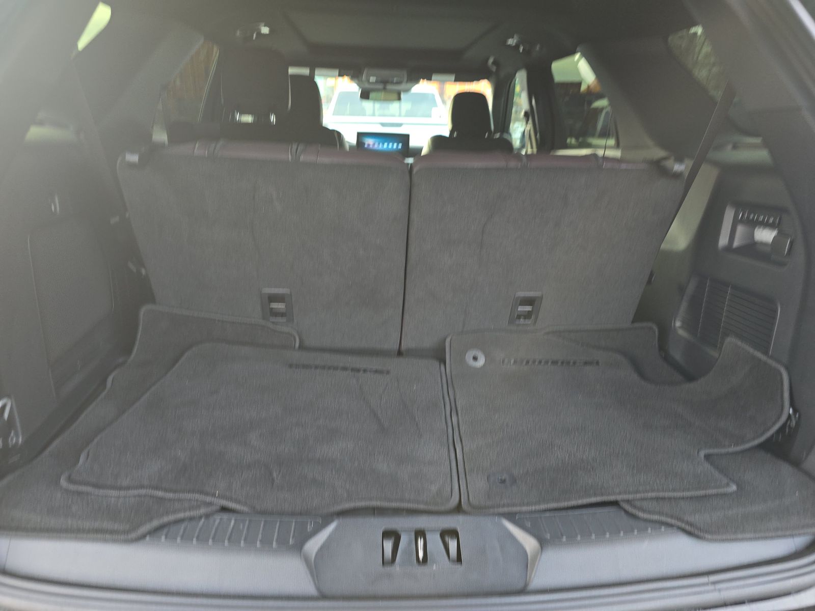 2025 Ford Explorer Platinum RWD