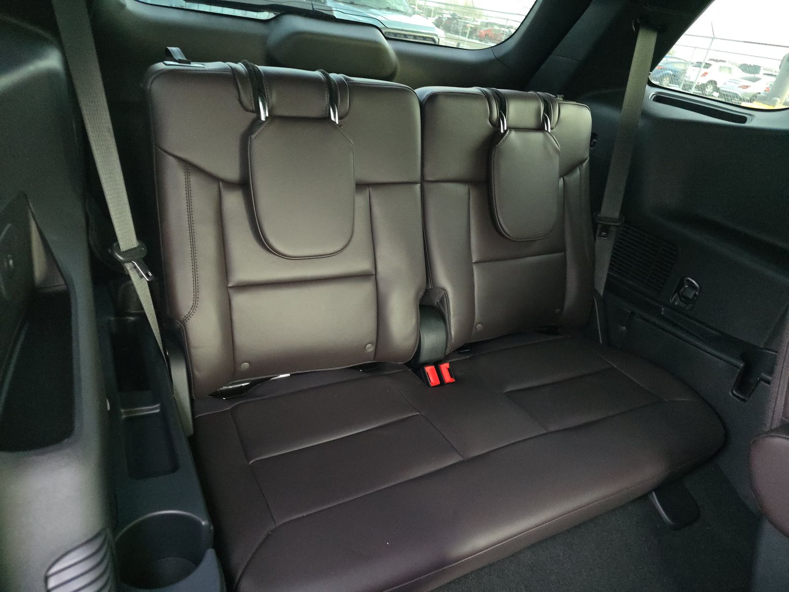 2025 Ford Explorer Platinum RWD