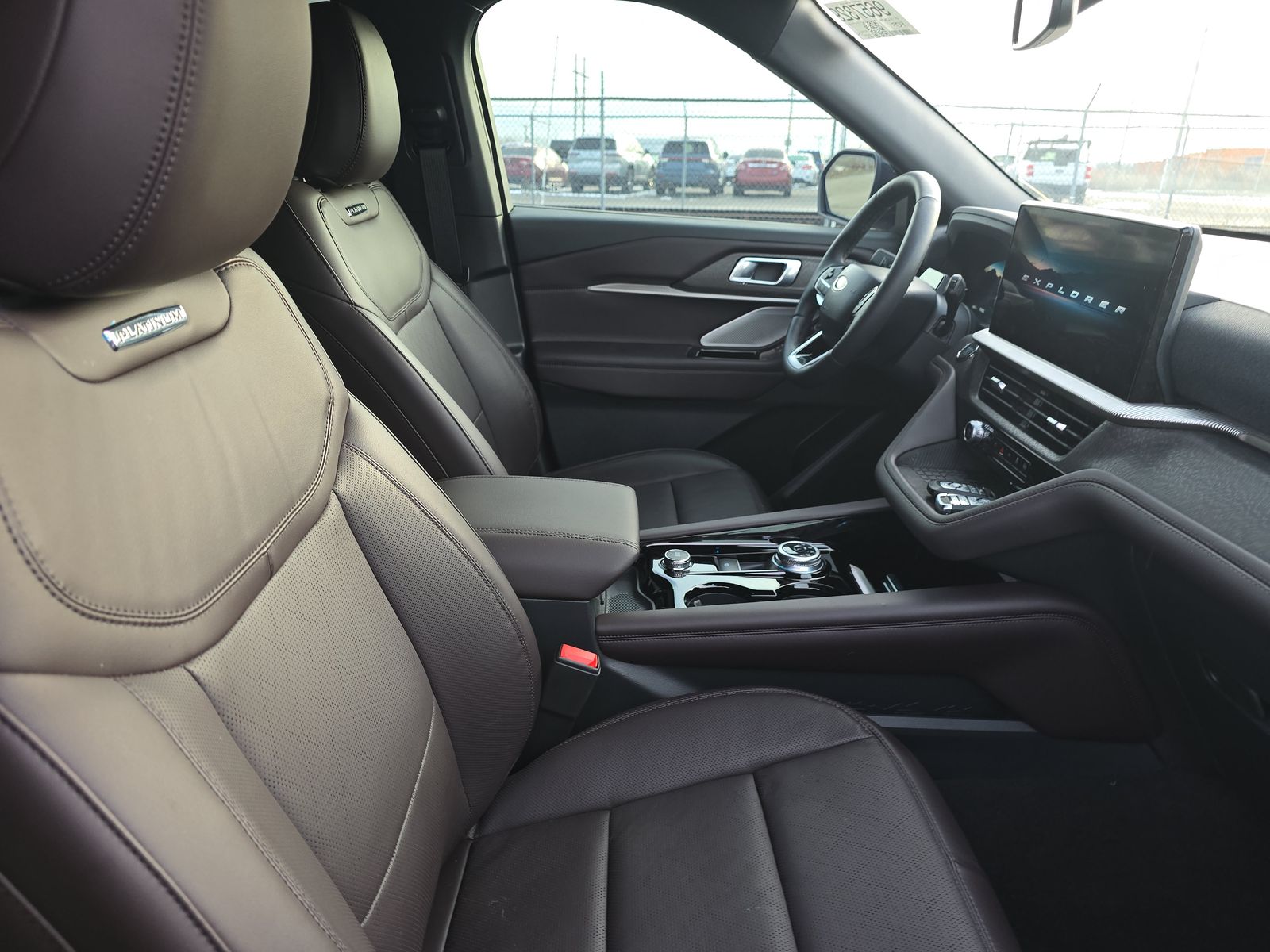 2025 Ford Explorer Platinum RWD