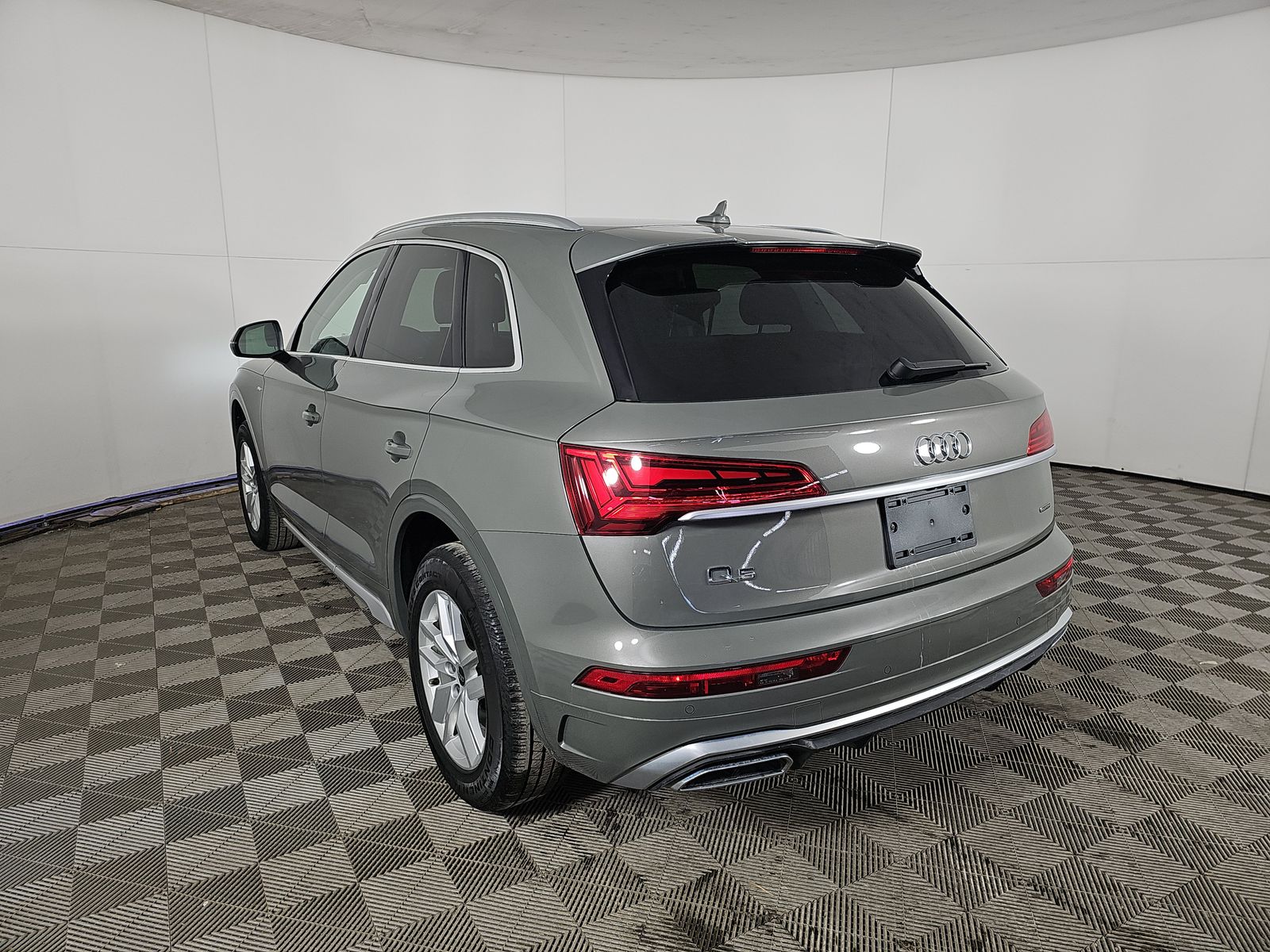 2023 Audi Q5 S line Premium AWD