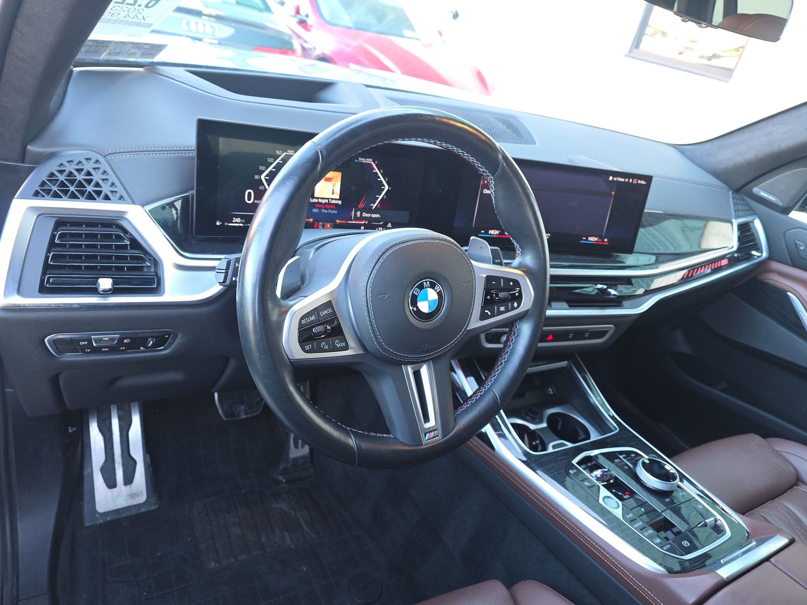 2023 BMW X7 M60i AWD
