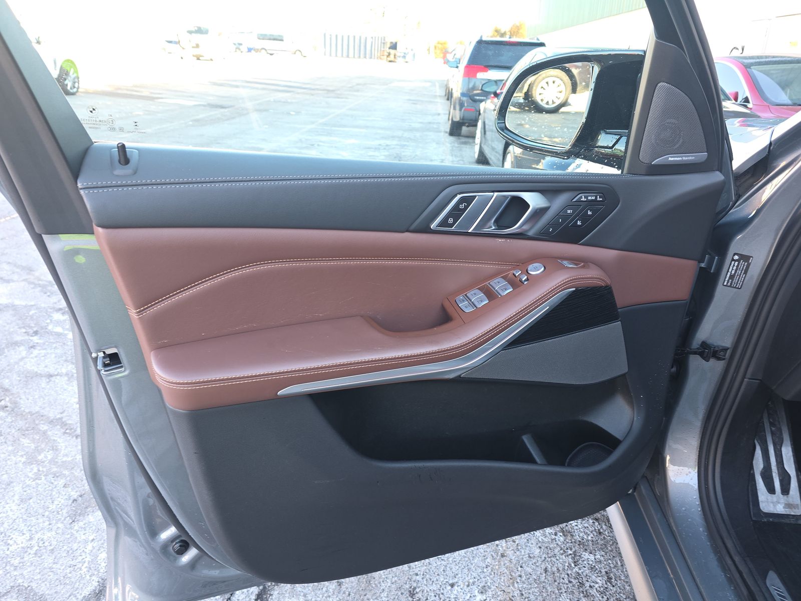 2023 BMW X7 M60i AWD