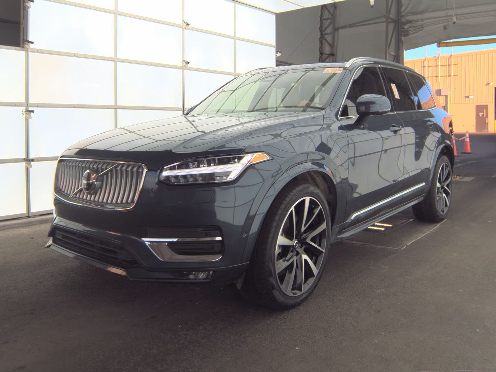 2024 Volvo XC90 B5 Plus AWD