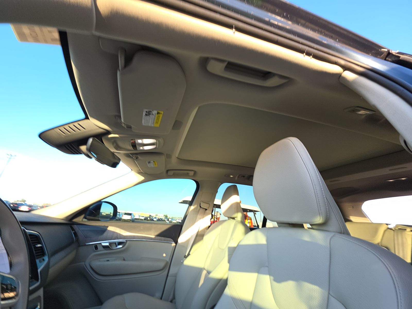 2024 Volvo XC90 B5 Plus AWD