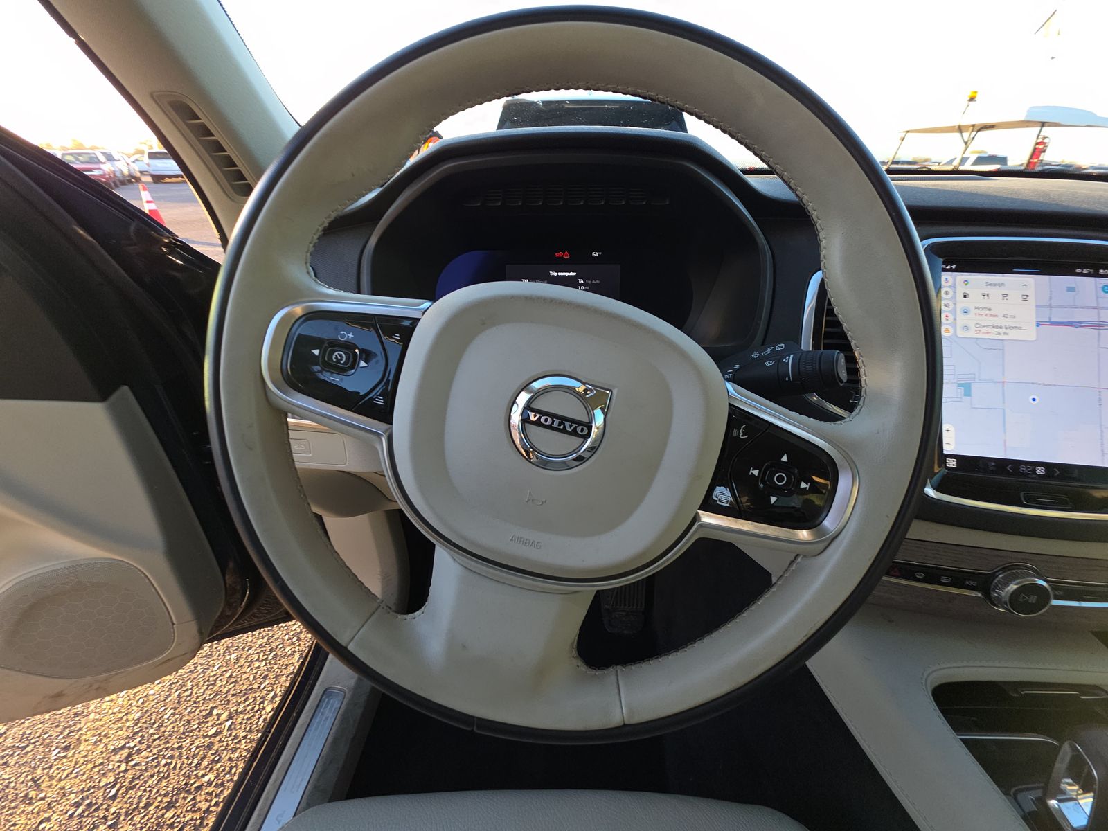 2024 Volvo XC90 B5 Plus AWD