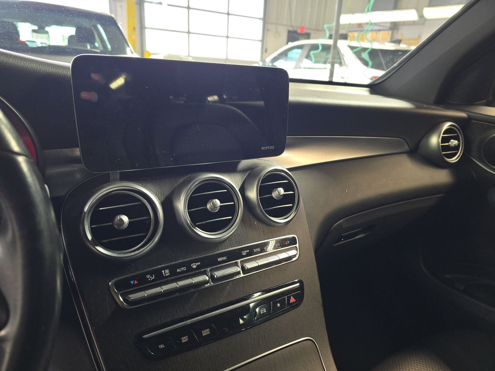 2022 Mercedes-Benz GLC GLC 300 AWD