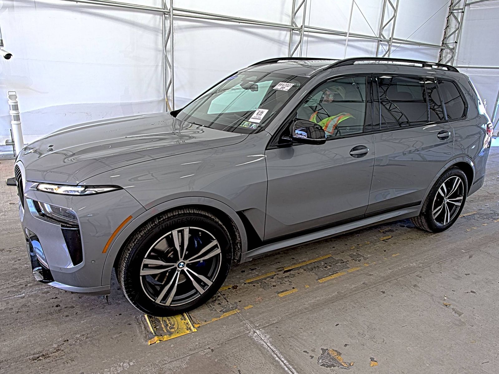 2023 BMW X7 M60i AWD