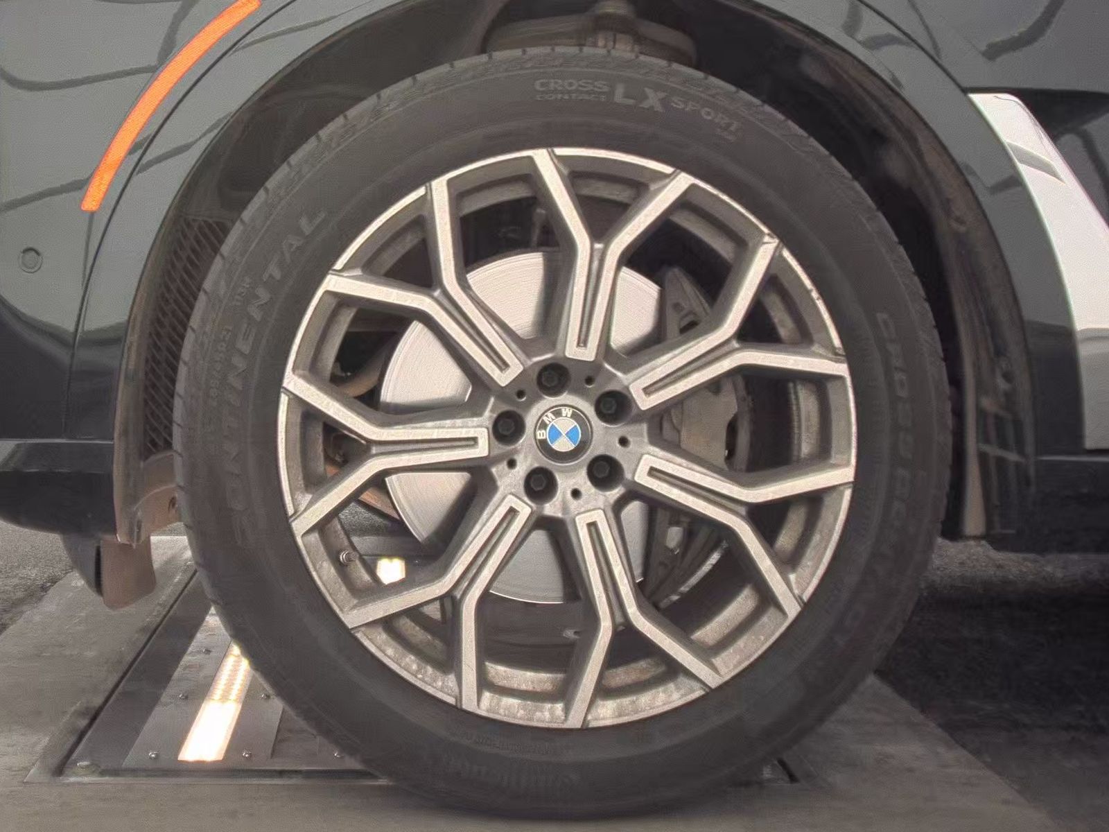 2025 BMW X7 xDrive40i AWD