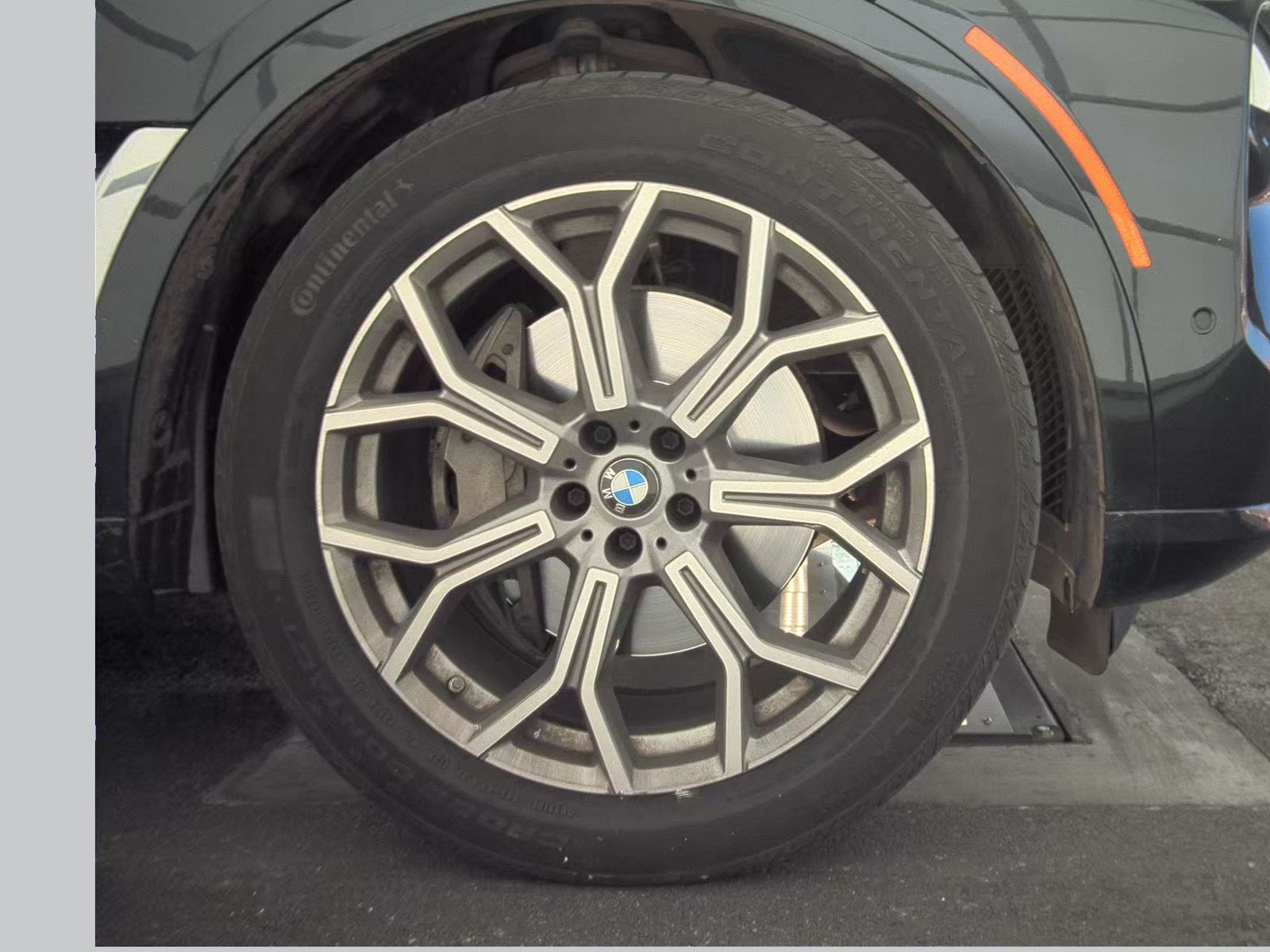 2025 BMW X7 xDrive40i AWD