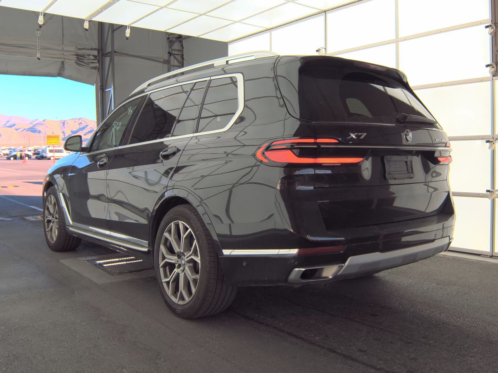 2025 BMW X7 xDrive40i AWD