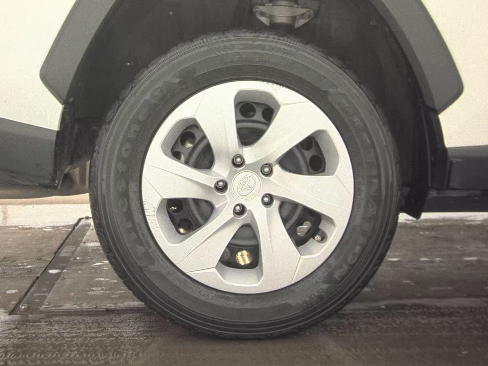 2024 Toyota RAV4 LE AWD