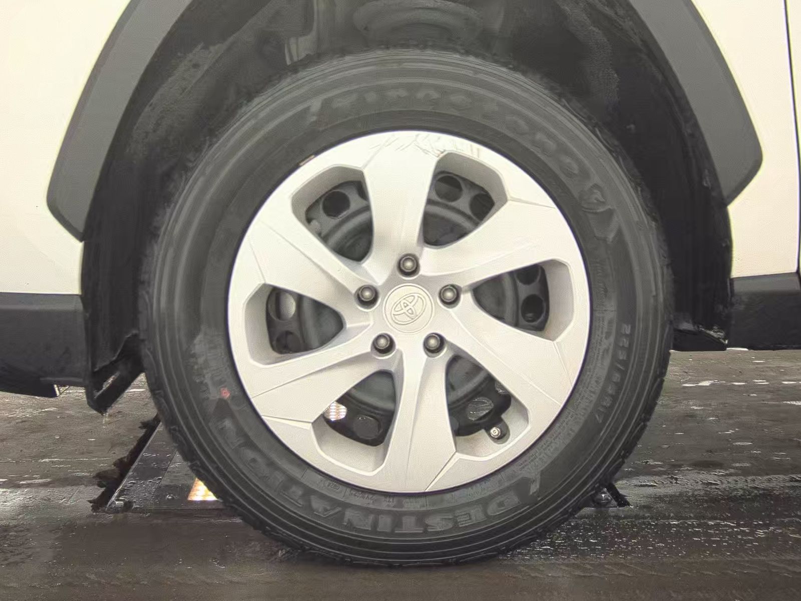 2024 Toyota RAV4 LE AWD