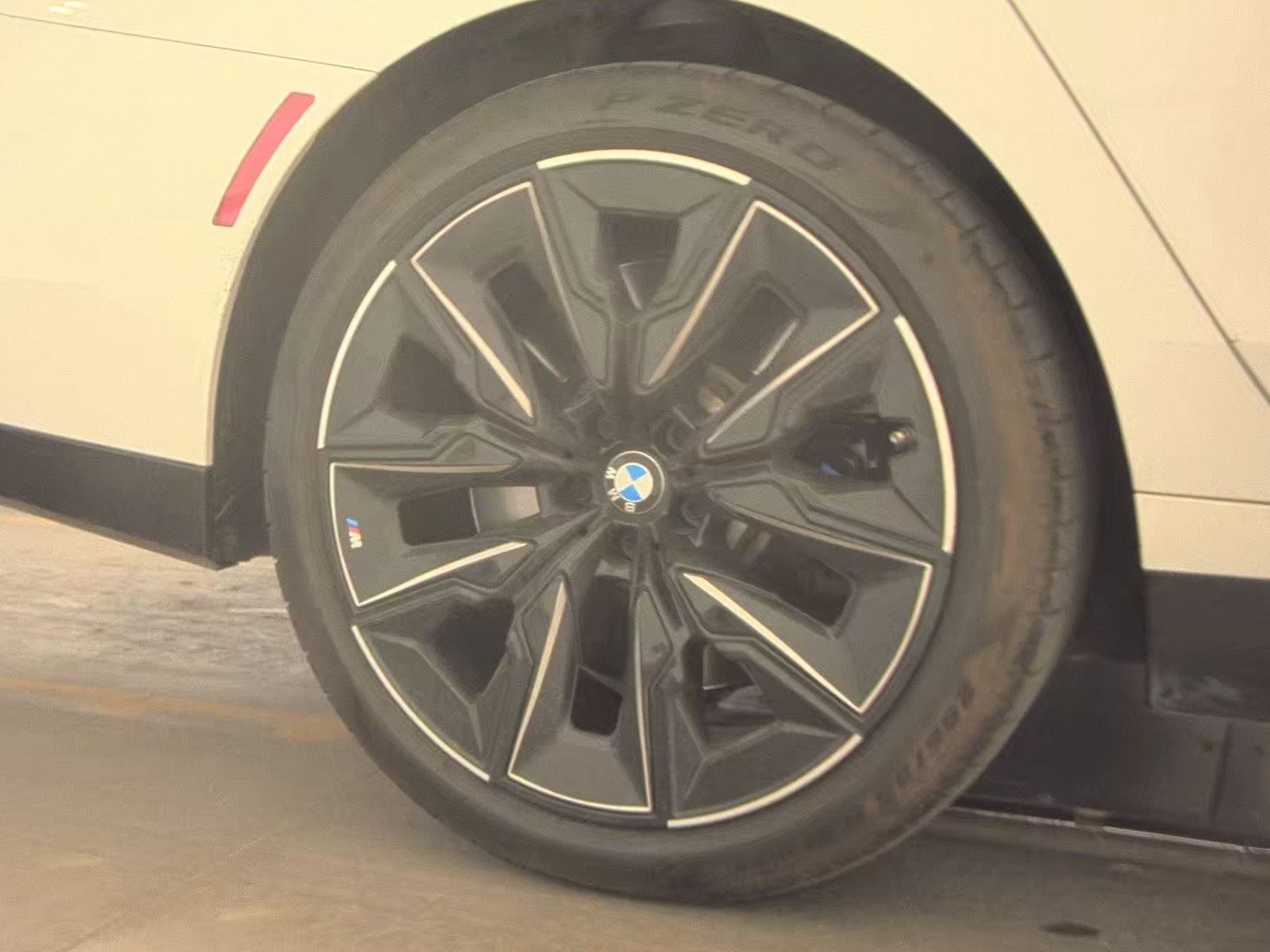 2023 BMW 7 Series 760i xDrive AWD