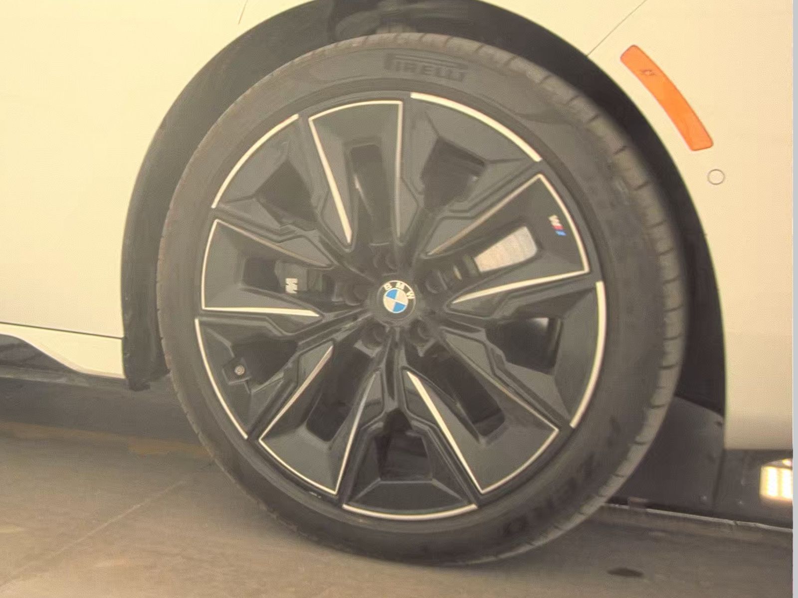 2023 BMW 7 Series 760i xDrive AWD