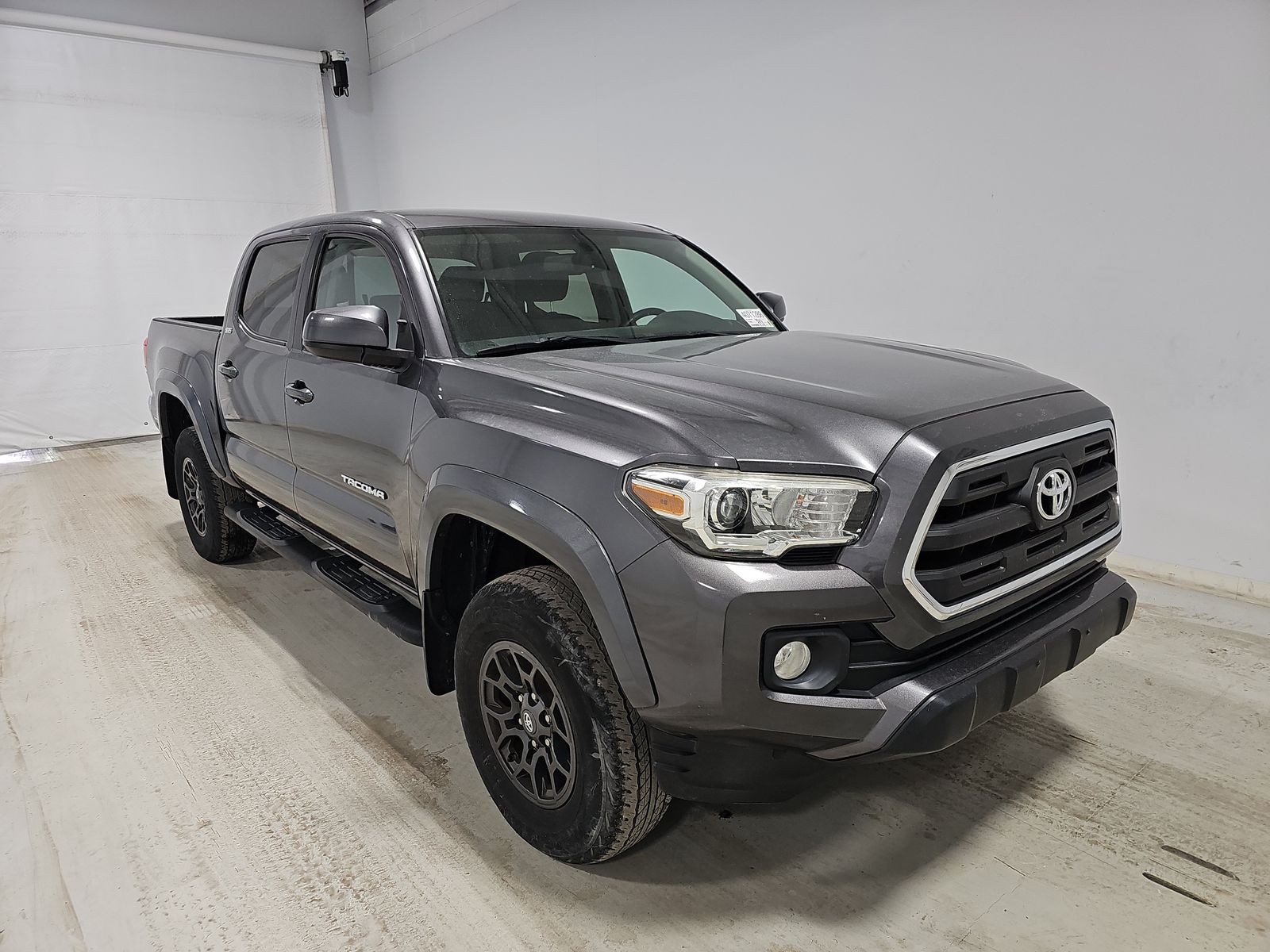2017 Toyota Tacoma SR5 AWD