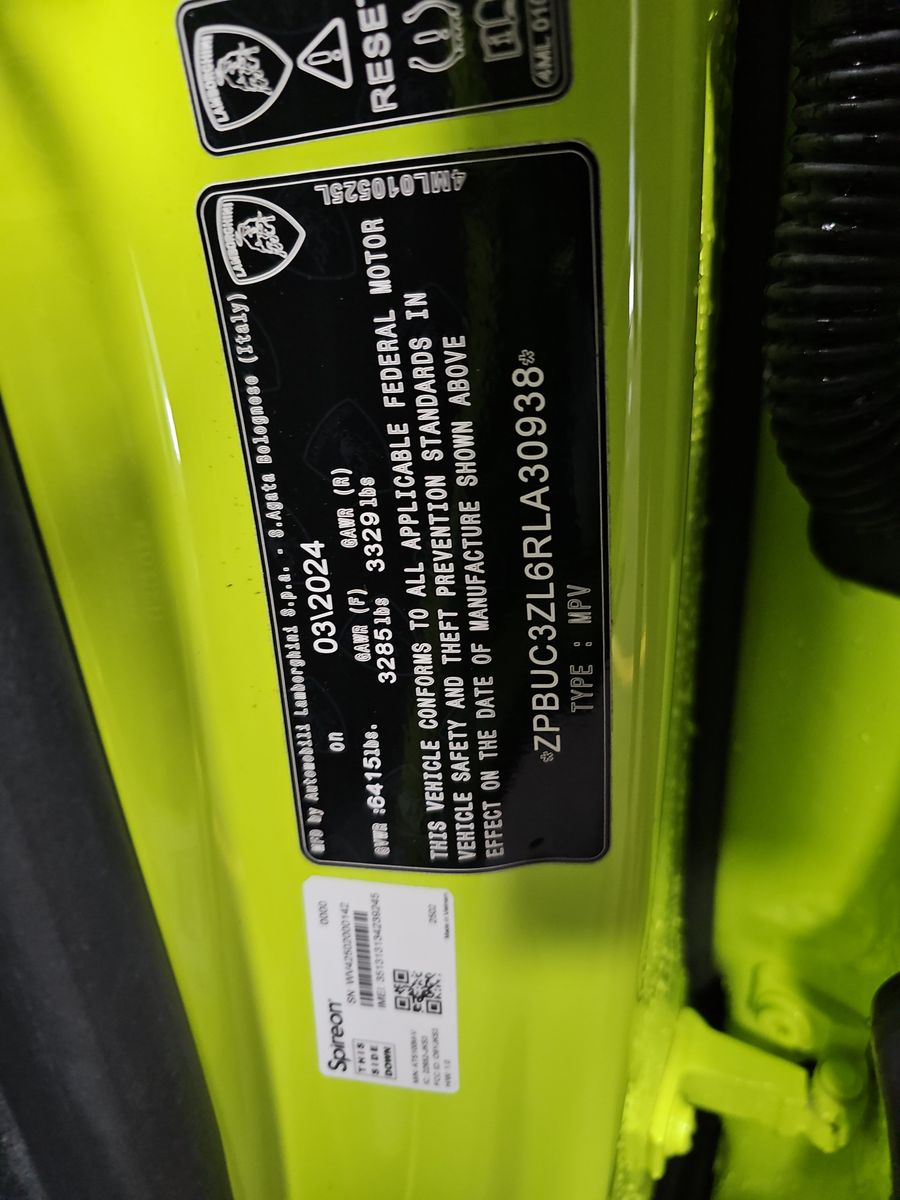 2024 Lamborghini Urus Performante AWD