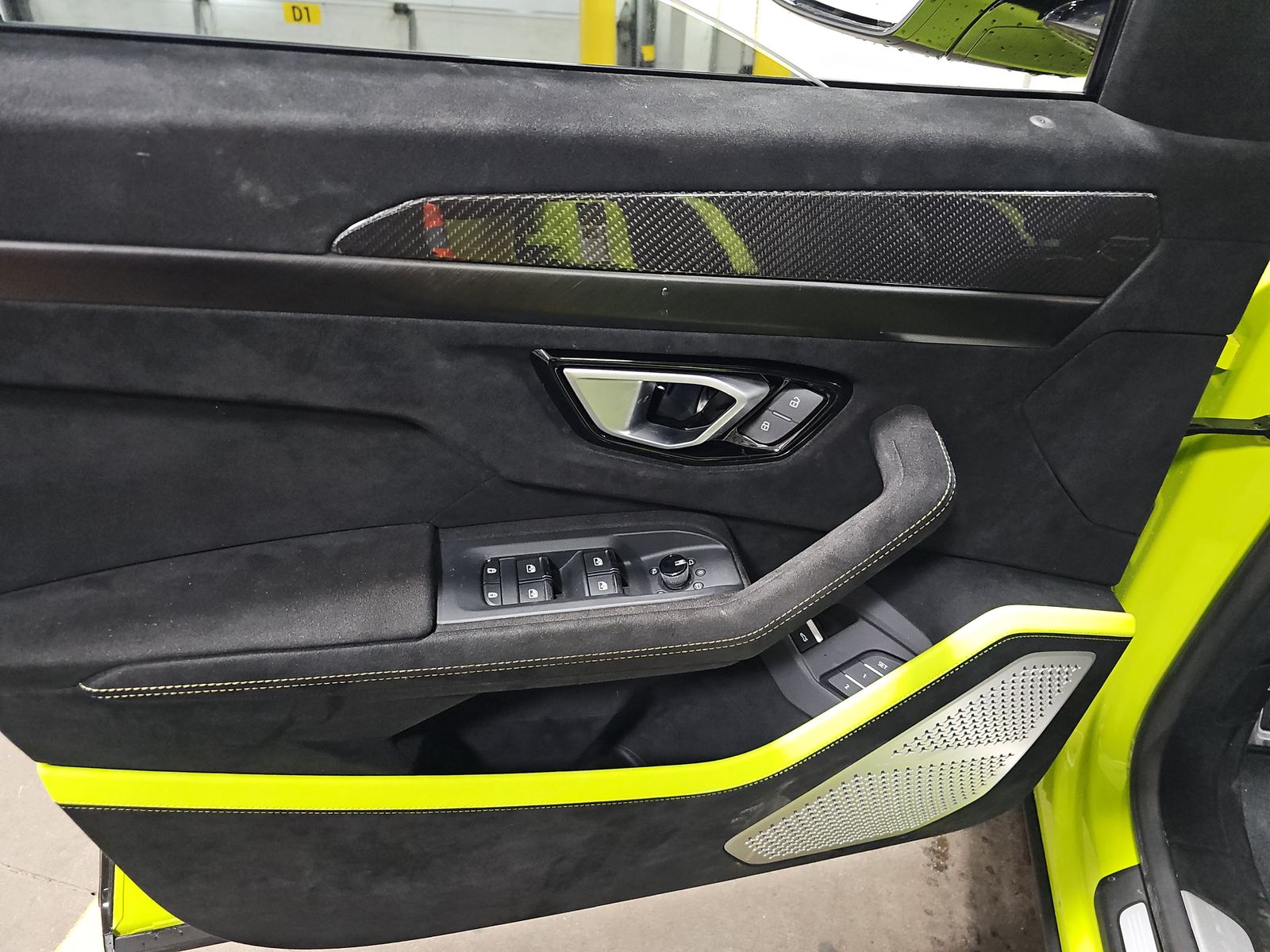 2024 Lamborghini Urus Performante AWD