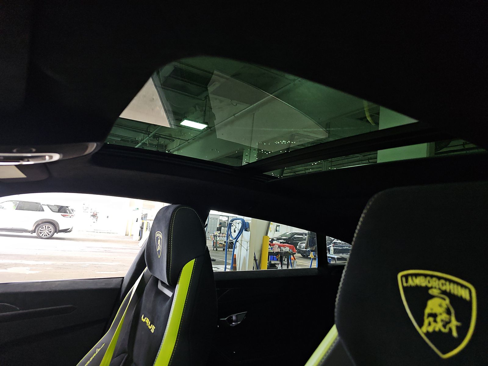 2024 Lamborghini Urus Performante AWD