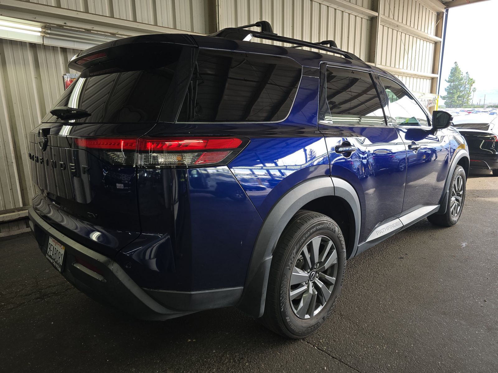2023 Nissan Pathfinder SV FWD