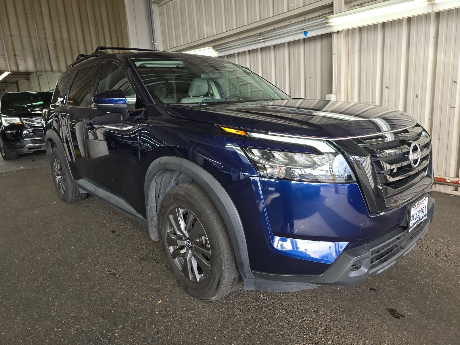2023 Nissan Pathfinder SV FWD