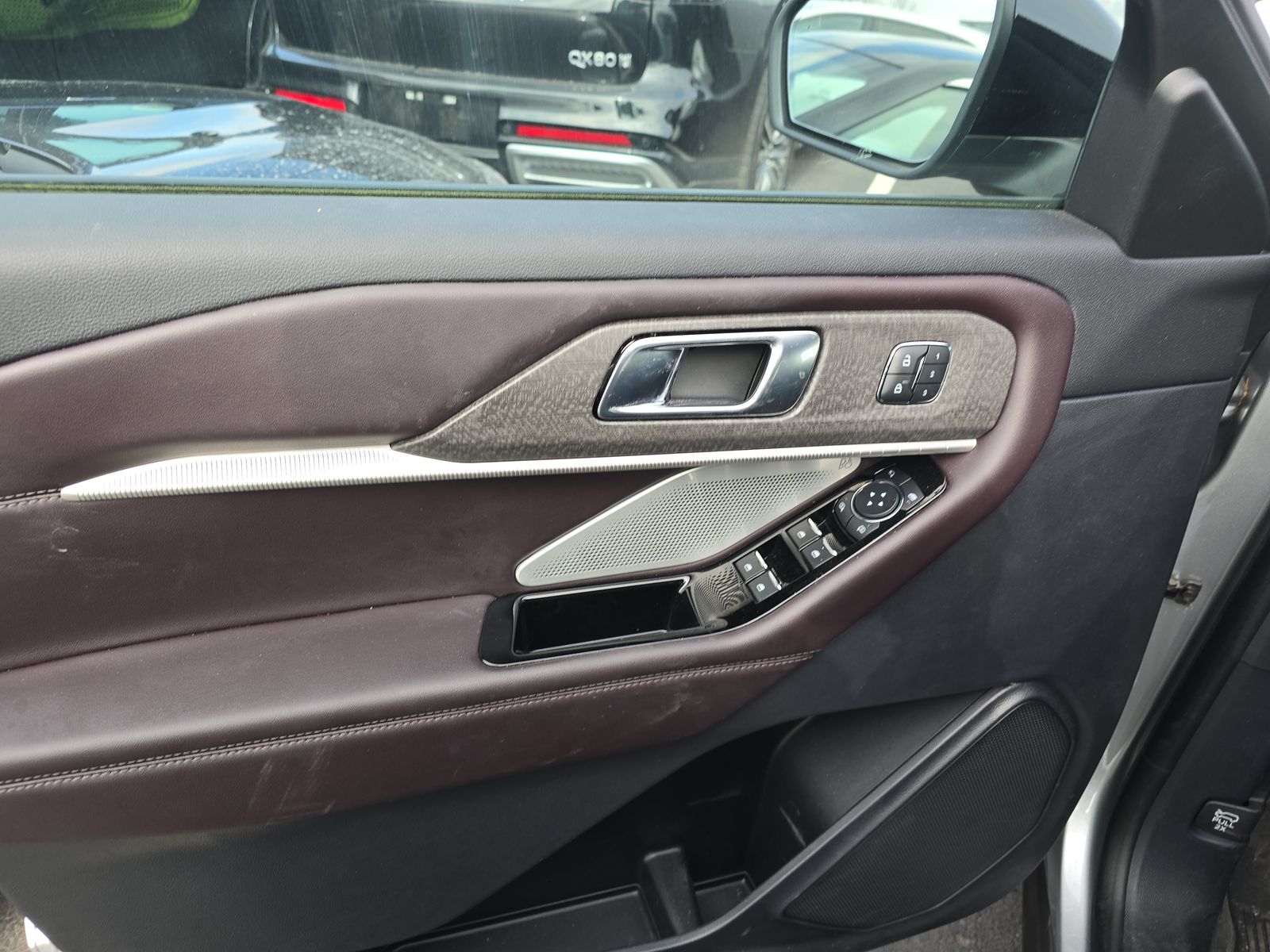 2025 Ford Explorer Platinum RWD