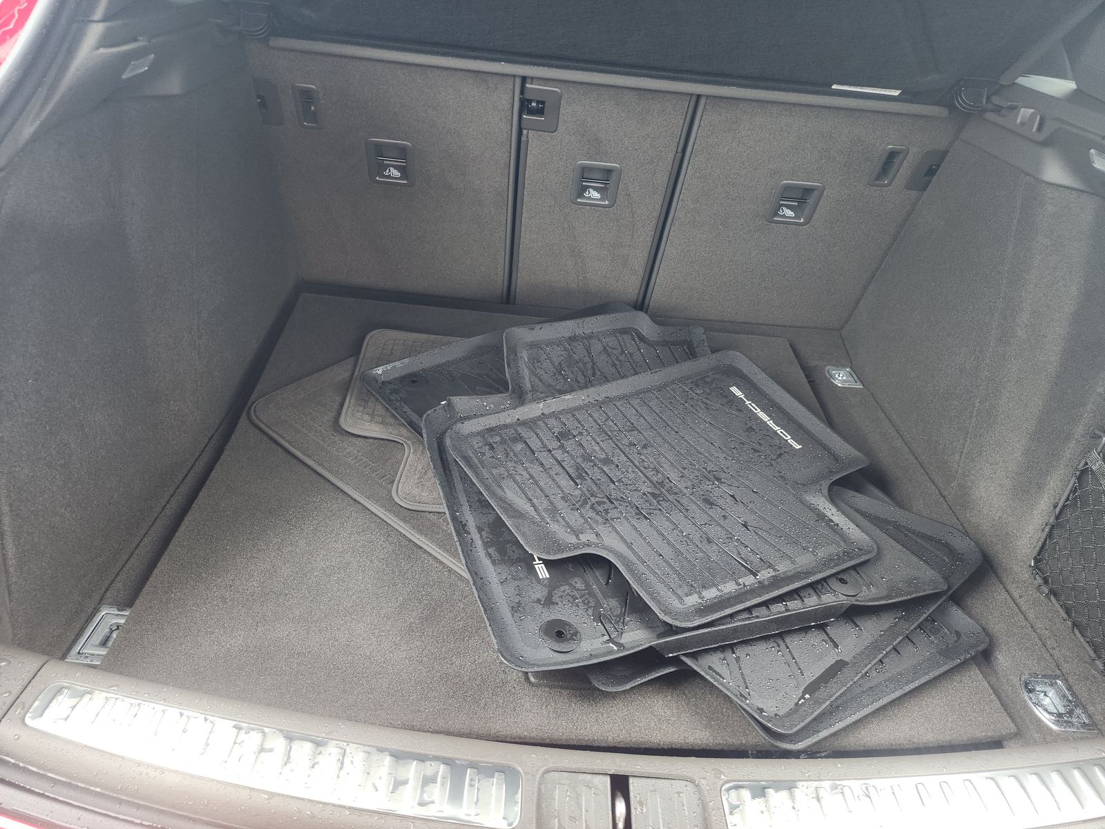 2024 Porsche Macan Base AWD