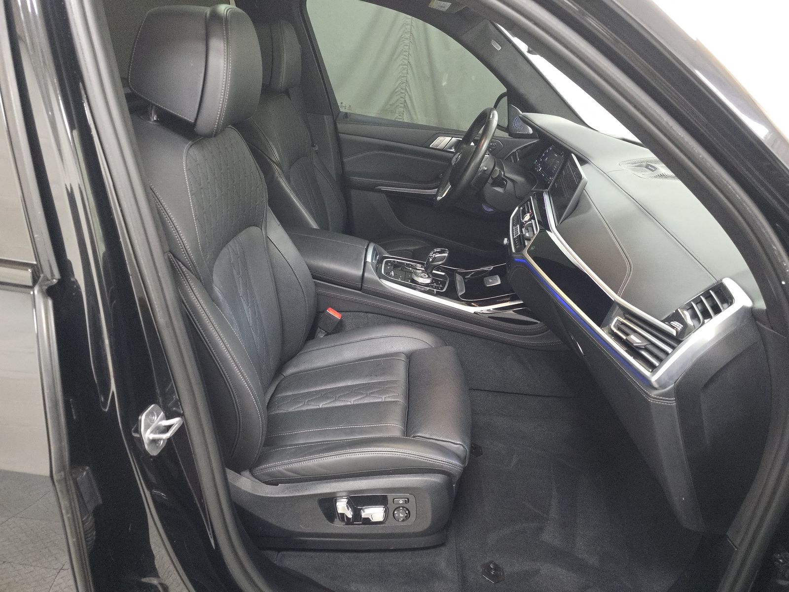 2021 BMW X7 ALPINA XB7 AWD