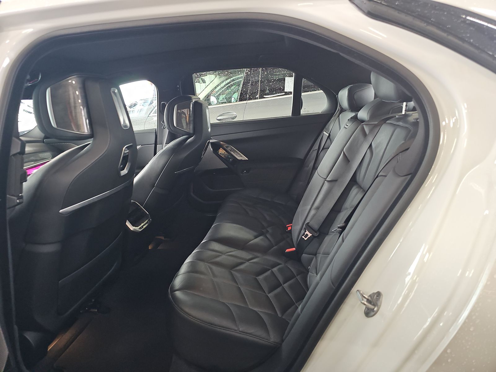 2025 BMW 7 Series 740i RWD