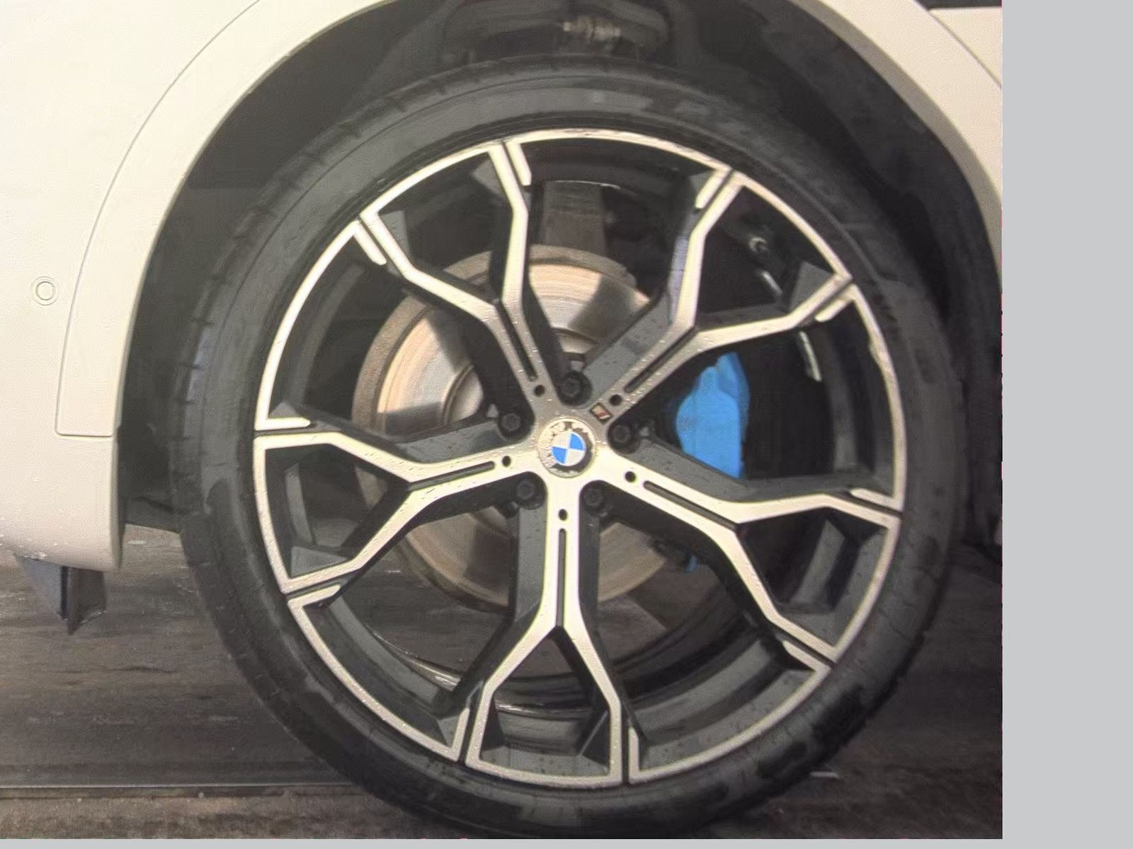 2020 BMW X6 sDrive40i RWD