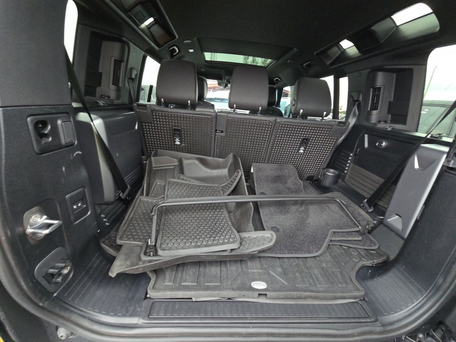 2022 Land Rover Defender 110 X-Dynamic HSE AWD