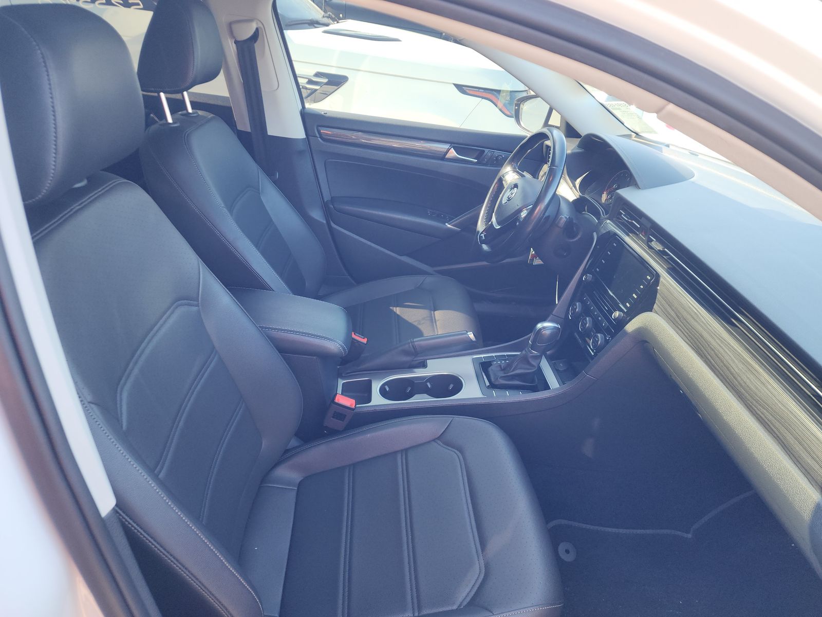 2020 Volkswagen Passat 2.0T R-Line FWD