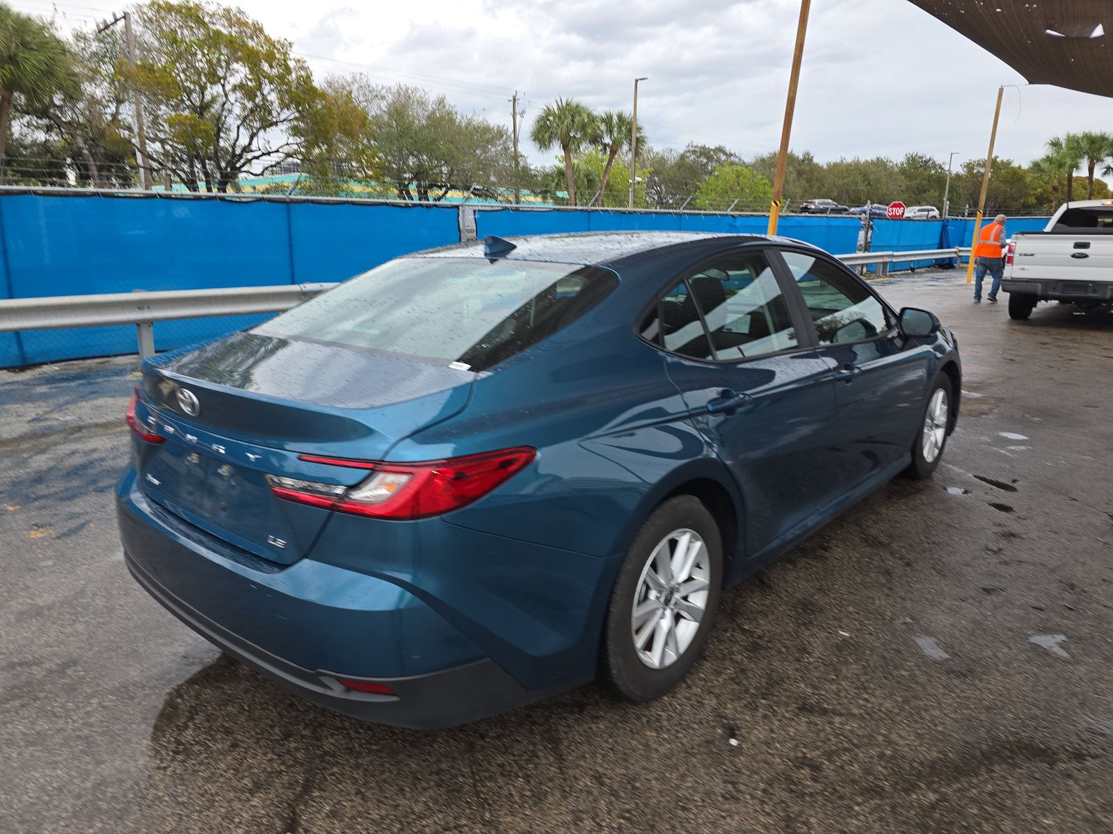 2025 Toyota Camry LE FWD