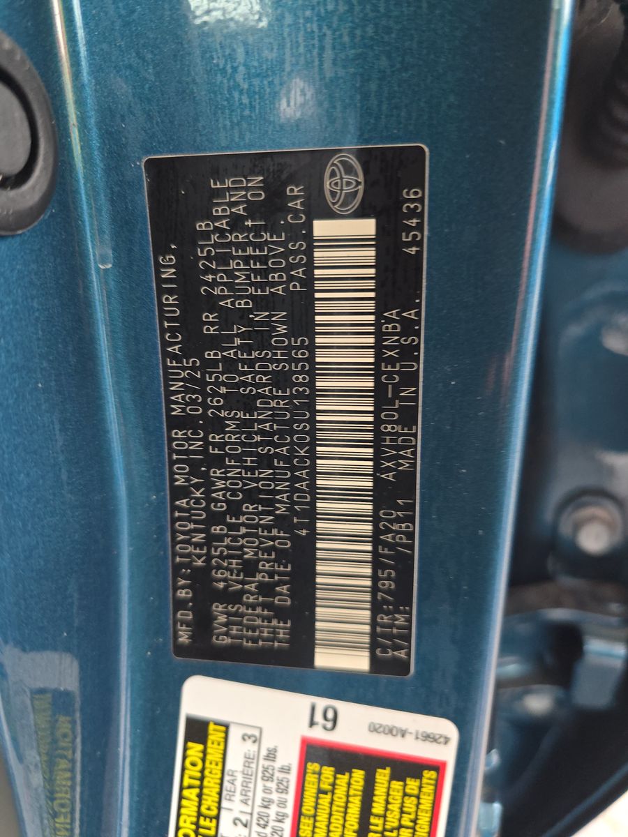 2025 Toyota Camry LE FWD