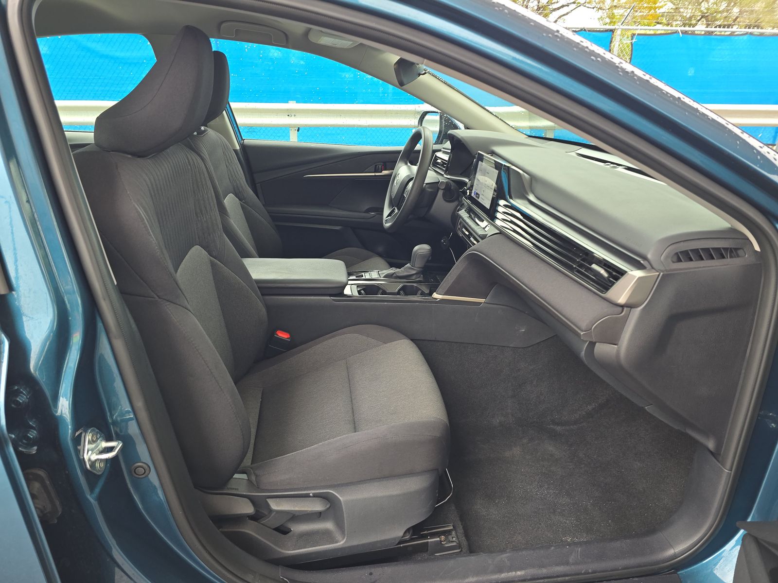 2025 Toyota Camry LE FWD