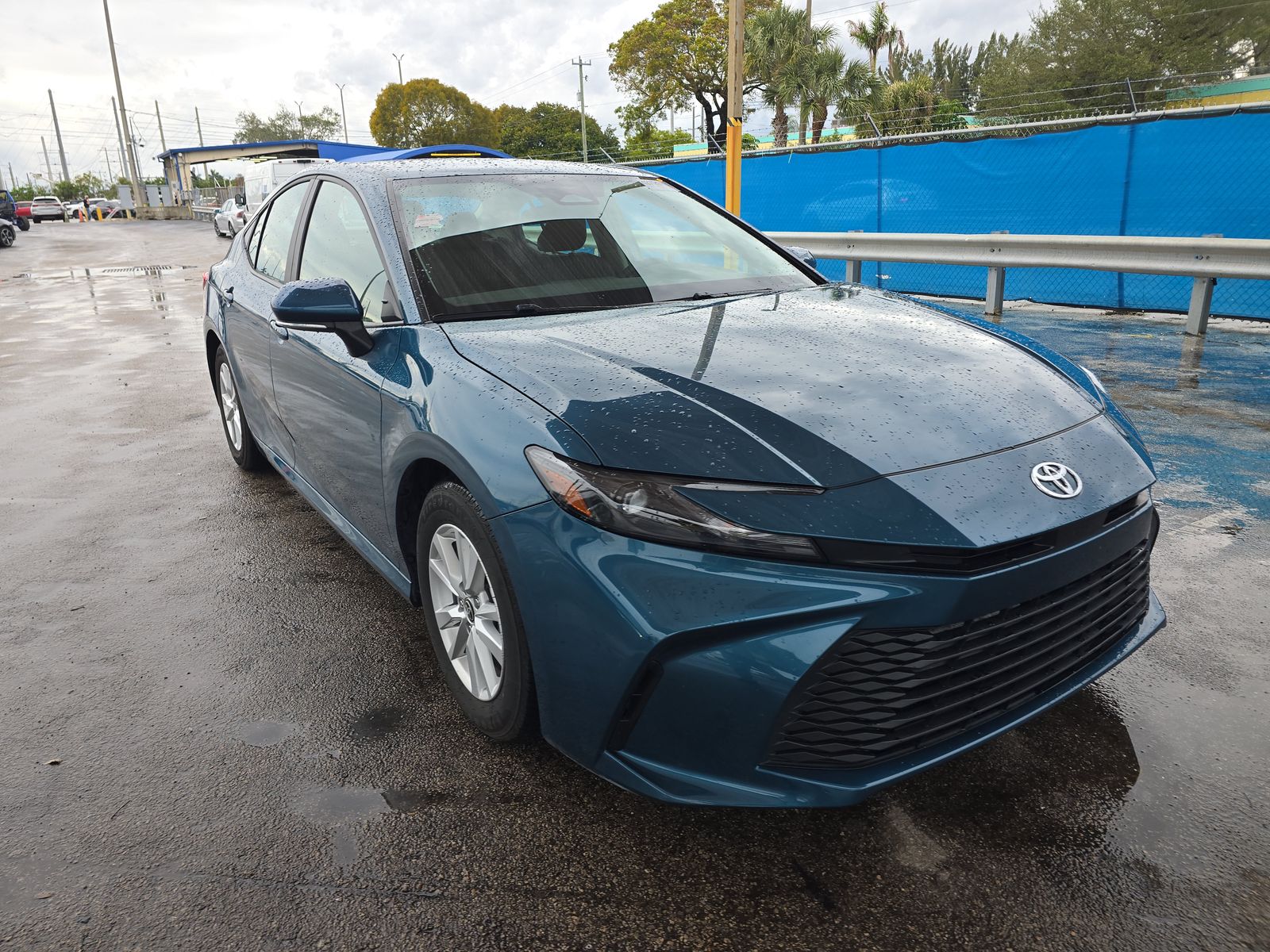 2025 Toyota Camry LE FWD