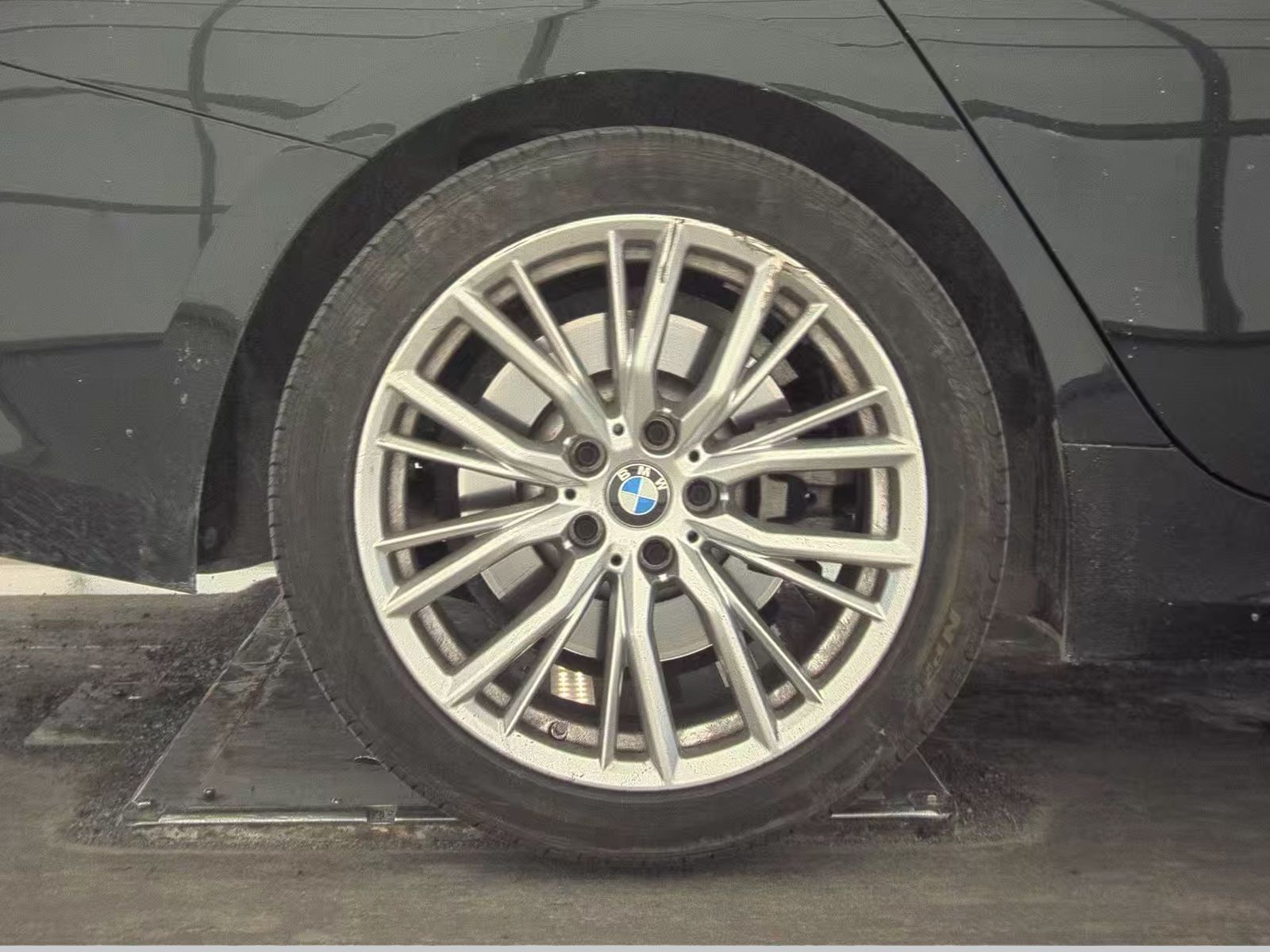 2024 BMW 3 Series 330i xDrive AWD