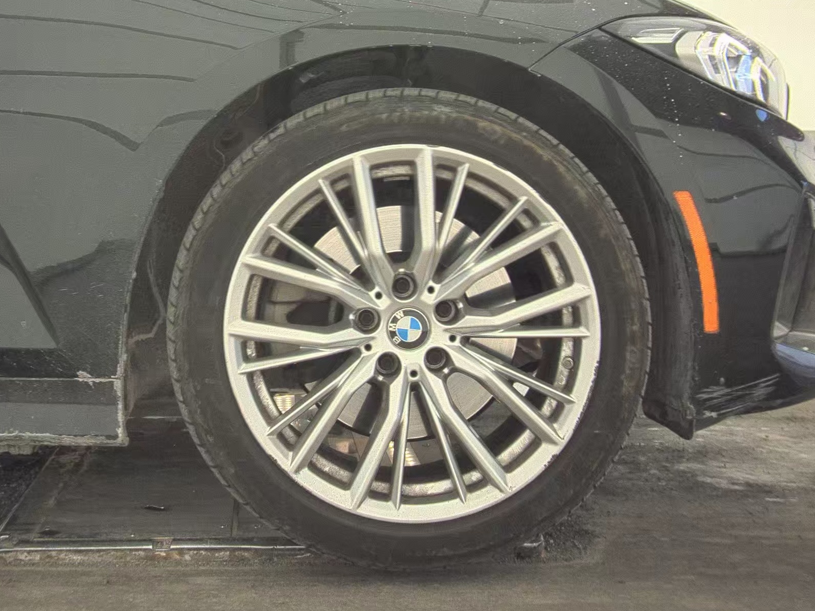 2024 BMW 3 Series 330i xDrive AWD