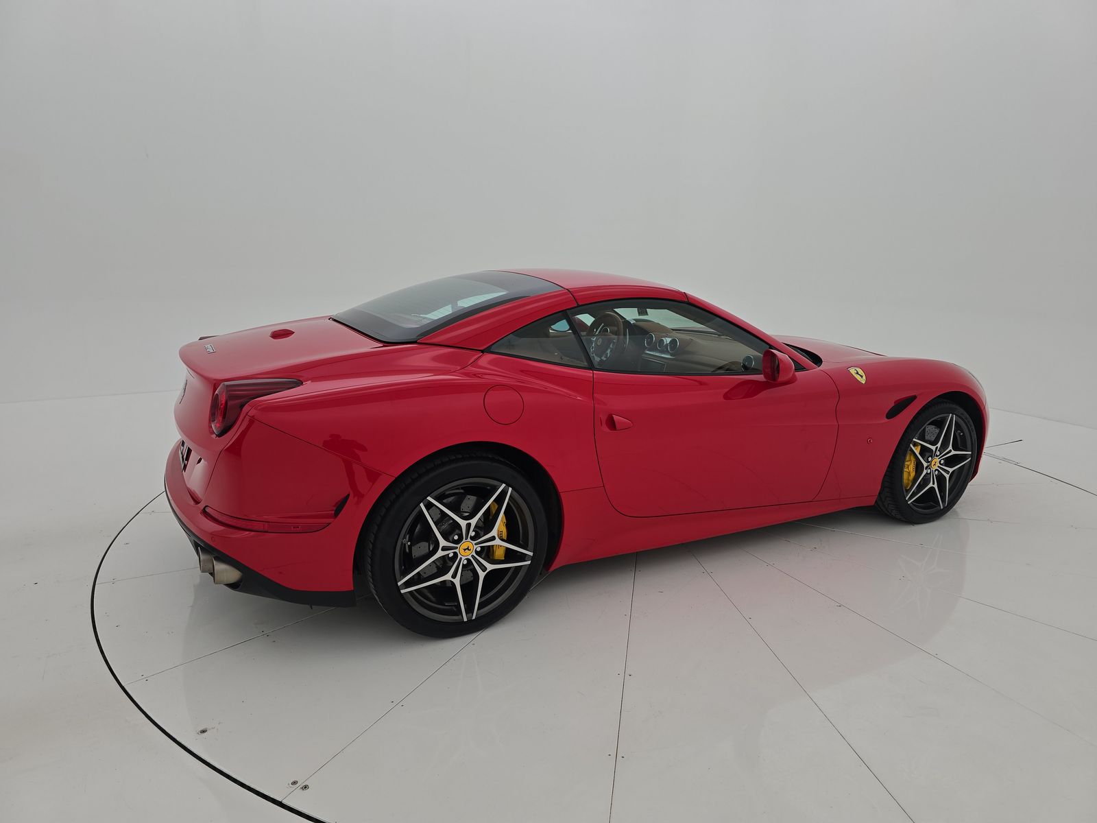2015 Ferrari California Base RWD